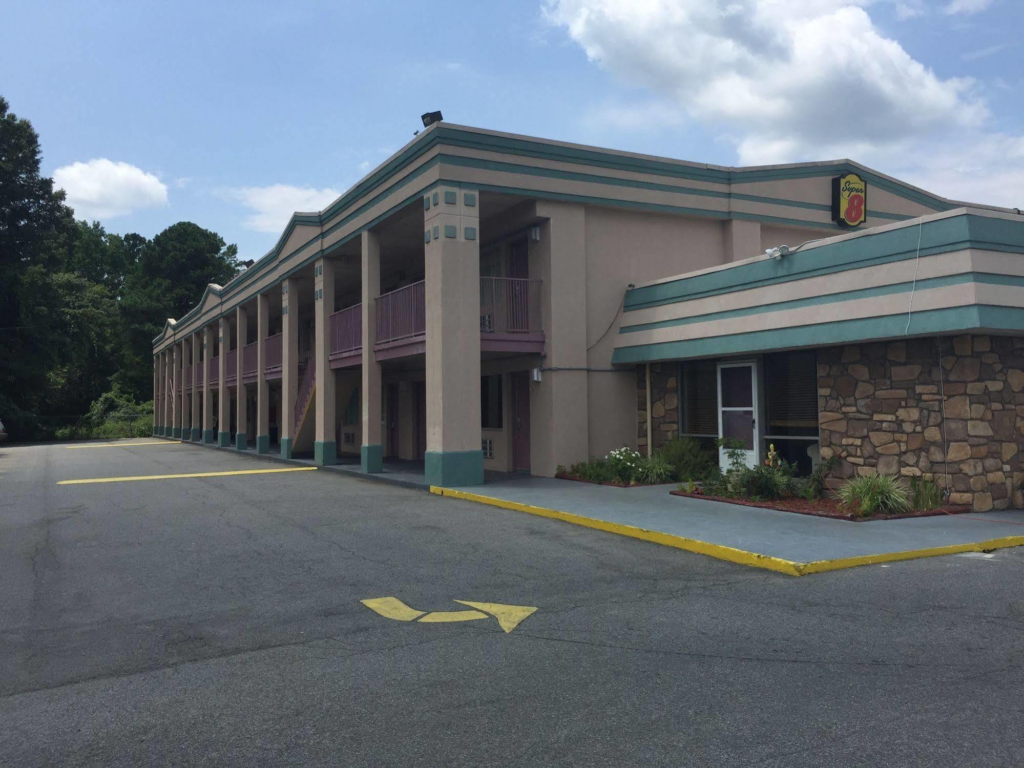 Super 8 By Wyndham Durham/University Area Nc Kültér fotó